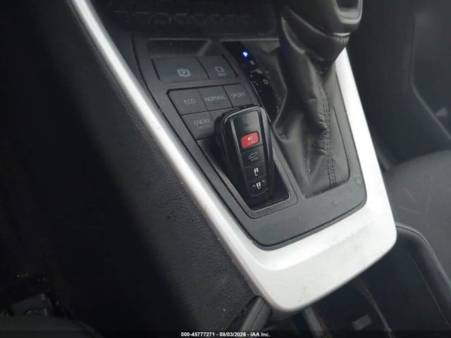 2024 TOYOTA RAV4 XLE 11