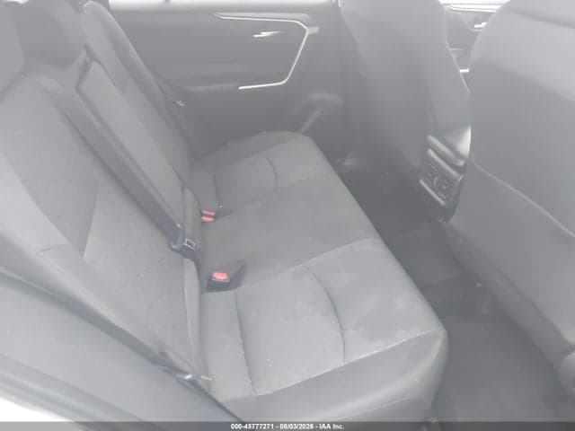 2024 TOYOTA RAV4 XLE 8