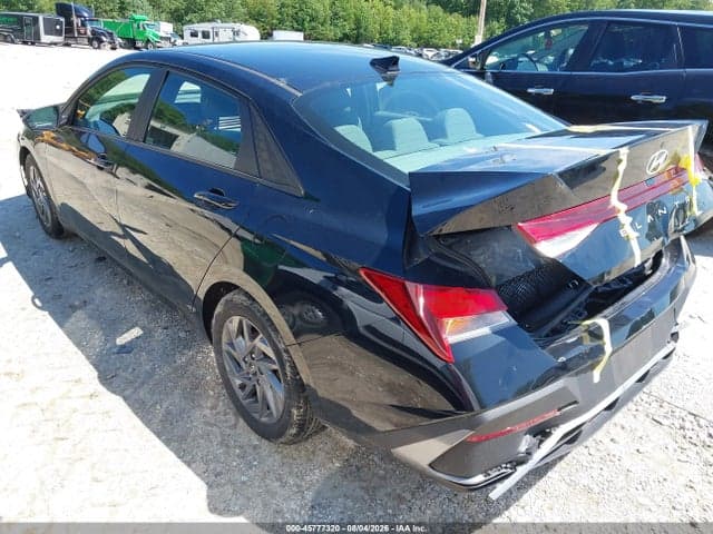 2024 HYUNDAI ELANTRA SEL 3
