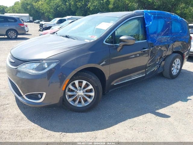 2019 CHRYSLER PACIFICA TOURING L 2