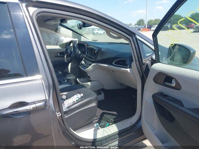 2019 CHRYSLER PACIFICA TOURING L 5