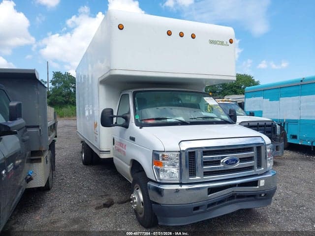 2022 FORD E-450 CUTAWAY 1