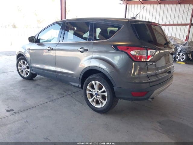 2017 FORD ESCAPE SE 3
