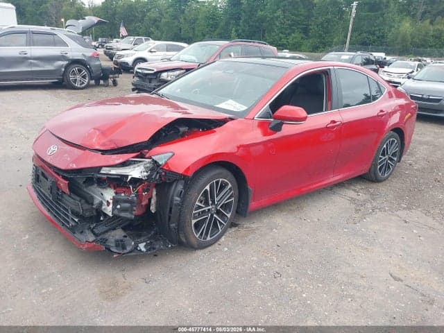 2025 TOYOTA CAMRY XLE 2