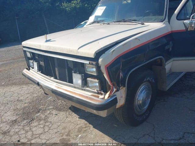 1986 CHEVROLET SUBURBAN C2 6