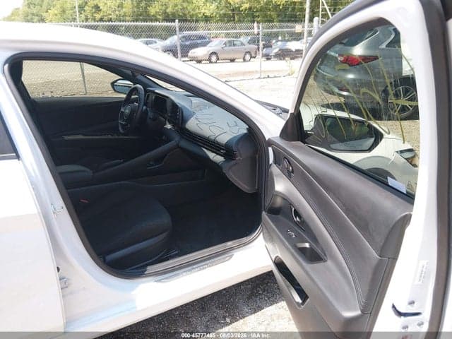 2025 HYUNDAI ELANTRA SEL SPORT 5