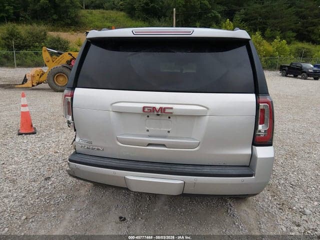 2018 GMC YUKON SLE 16