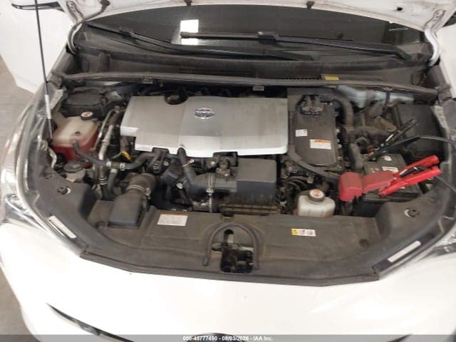 2018 TOYOTA PRIUS FOUR 10