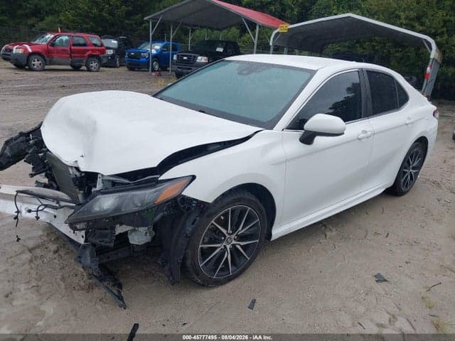 2021 TOYOTA CAMRY SE 2