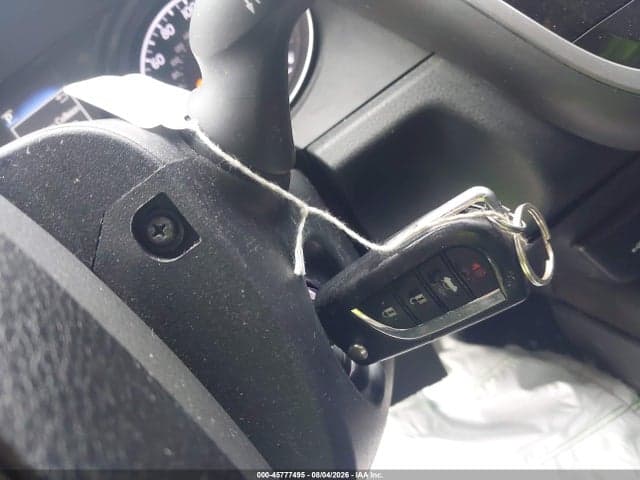 2021 TOYOTA CAMRY SE 11
