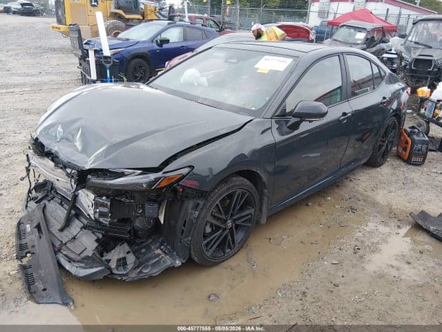 2025 TOYOTA CAMRY XSE 2