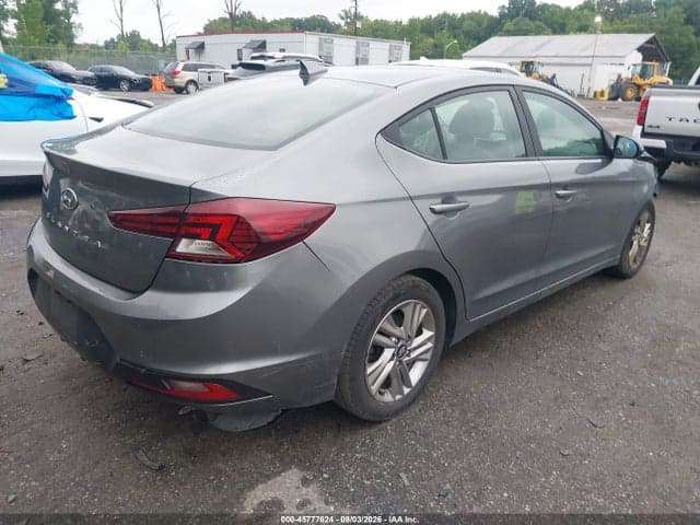 2019 HYUNDAI ELANTRA SEL 4