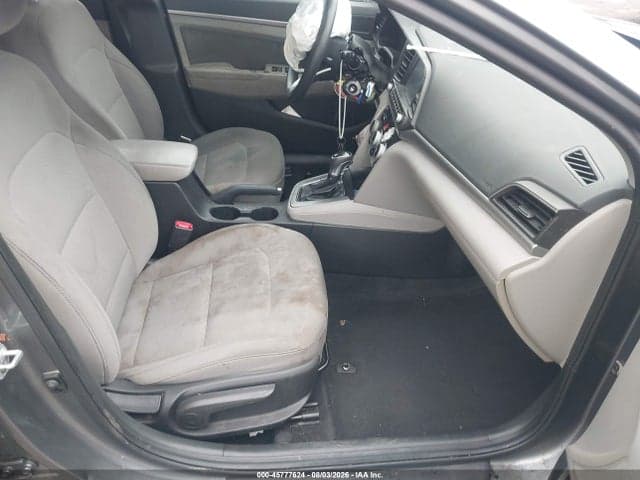 2019 HYUNDAI ELANTRA SEL 5