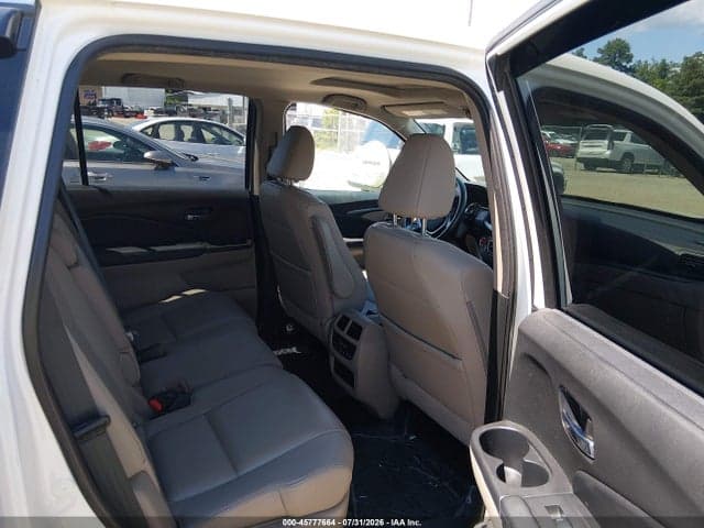 2017 HONDA PILOT EX-L 8