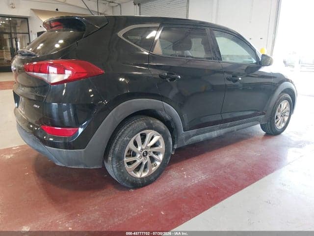 2018 HYUNDAI TUCSON SE 4