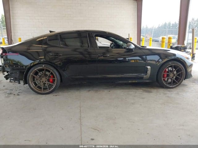 2018 KIA STINGER GT1 14