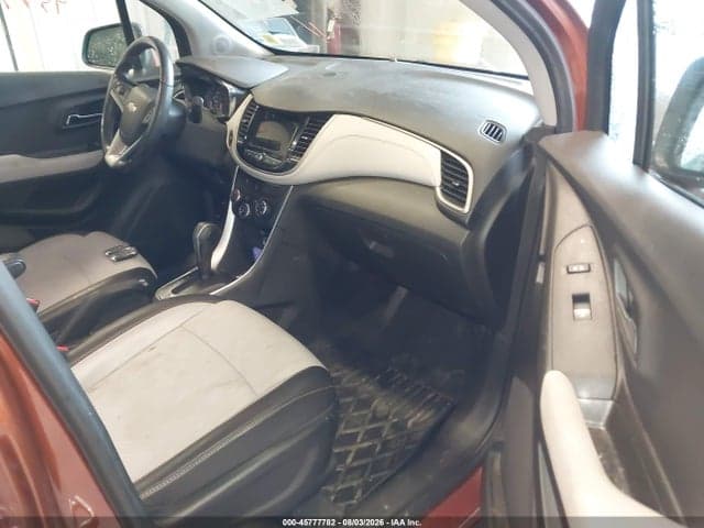 2019 CHEVROLET TRAX LT 5