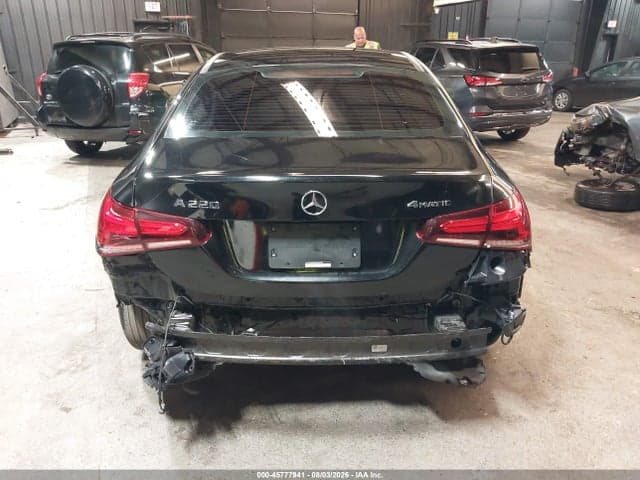 2020 MERCEDES-BENZ A 220 4MATIC 6