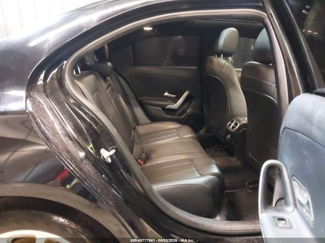 2020 MERCEDES-BENZ A 220 4MATIC 8