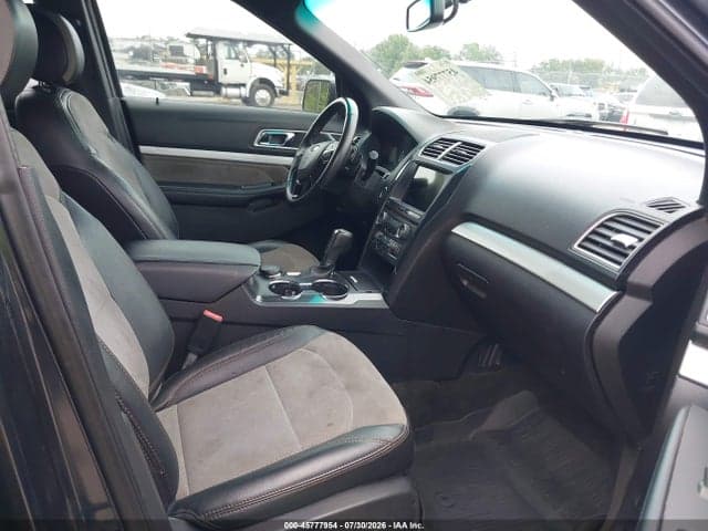 2017 FORD EXPLORER XLT 5