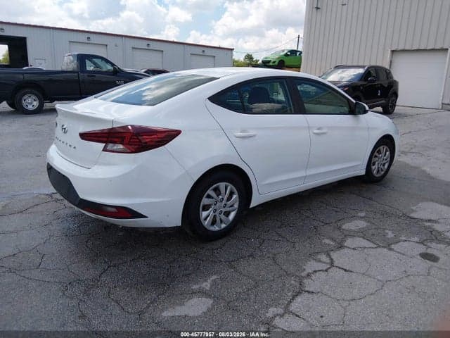 2020 HYUNDAI ELANTRA SE 4