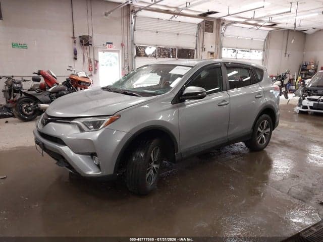 2018 TOYOTA RAV4 XLE 2