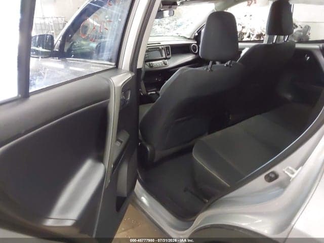 2018 TOYOTA RAV4 XLE 8