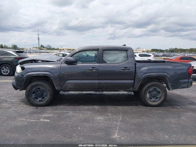 2018 TOYOTA TACOMA SR V6 14