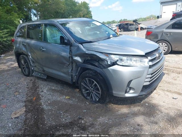 2018 TOYOTA HIGHLANDER XLE - 1