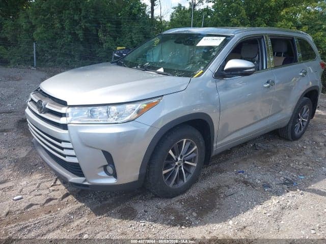 2018 TOYOTA HIGHLANDER XLE 2