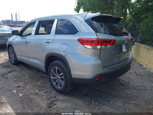 2018 TOYOTA HIGHLANDER XLE 3