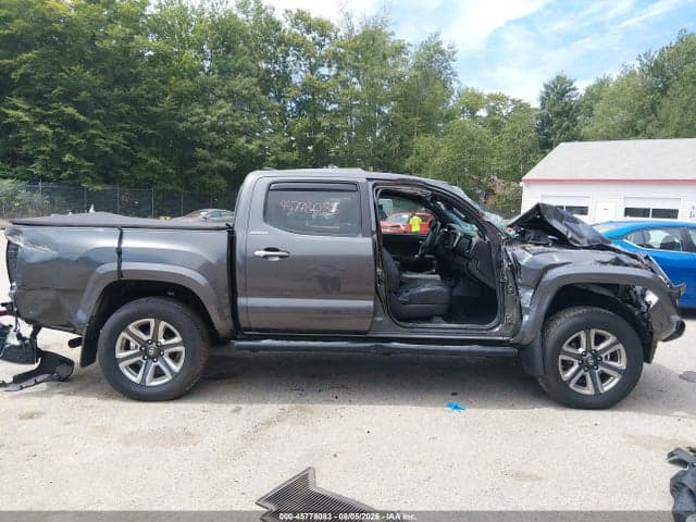 2018 TOYOTA TACOMA LIMITED 14