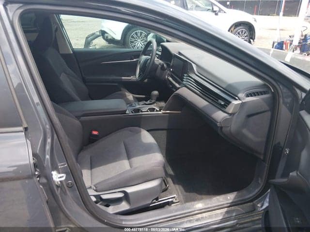 2025 TOYOTA CAMRY LE 5