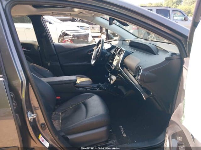 2017 TOYOTA PRIUS FOUR 5