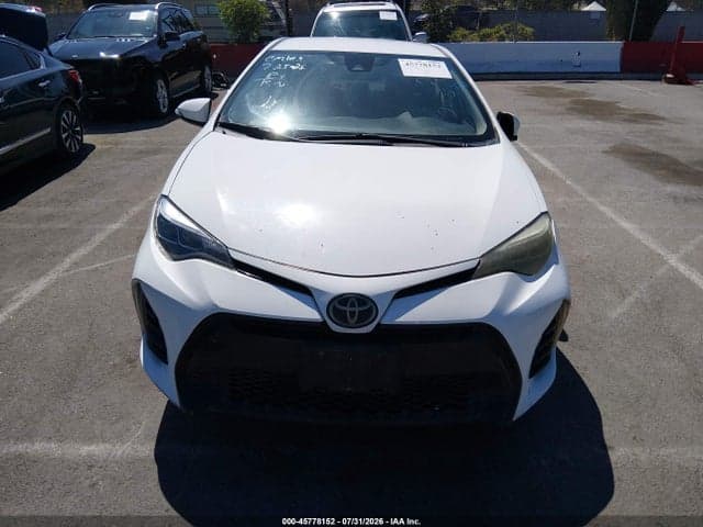 2019 TOYOTA COROLLA SE 12