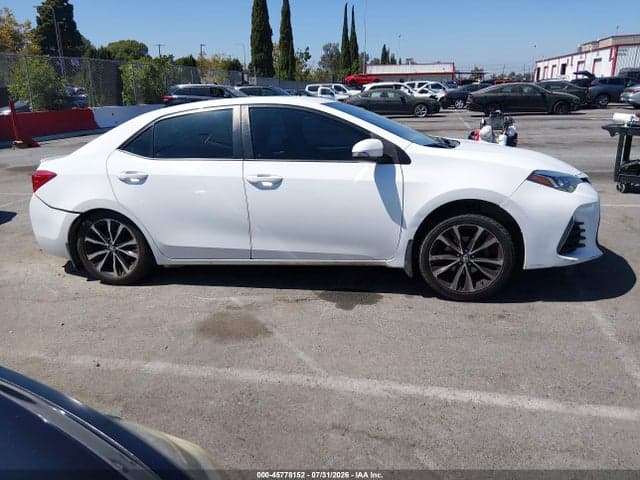2019 TOYOTA COROLLA SE 13