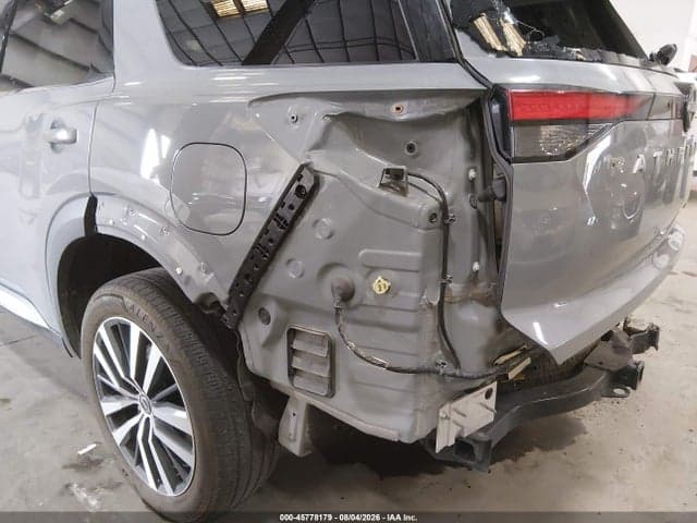 2025 NISSAN PATHFINDER PLATINUM 4WD 20