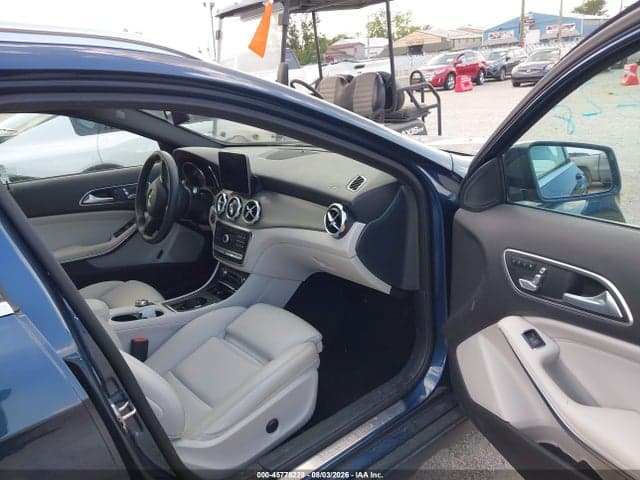 2020 MERCEDES-BENZ GLA 250 4MATIC 5