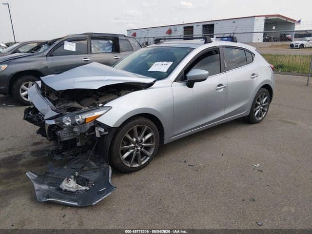 2018 MAZDA MAZDA3 TOURING 2
