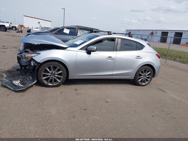 2018 MAZDA MAZDA3 TOURING 14