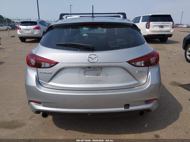 2018 MAZDA MAZDA3 TOURING 16