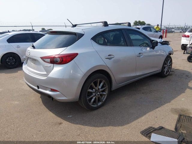 2018 MAZDA MAZDA3 TOURING 4