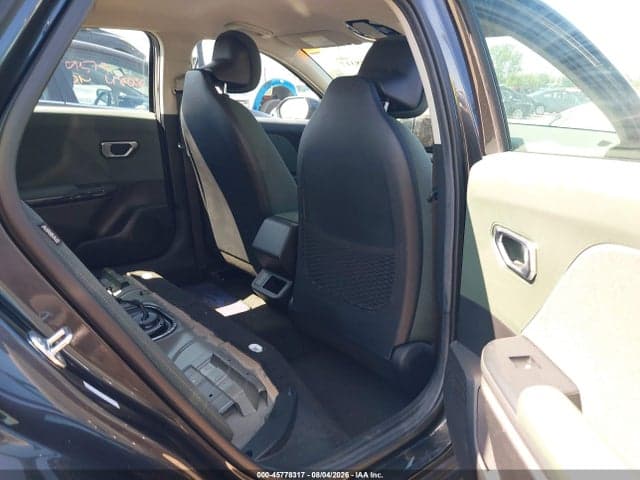 2025 KIA K4 EX 8