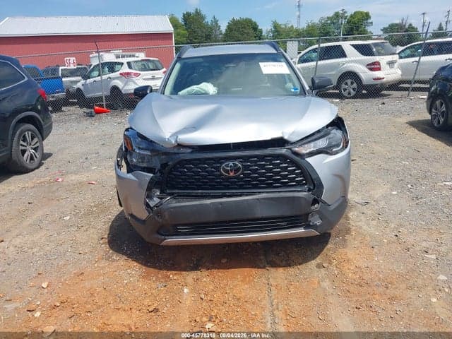2025 TOYOTA COROLLA CROSS LE 12