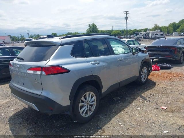 2025 TOYOTA COROLLA CROSS LE 4