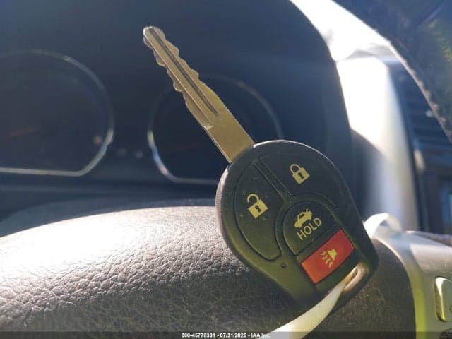 2017 NISSAN VERSA 1.6 SV 11