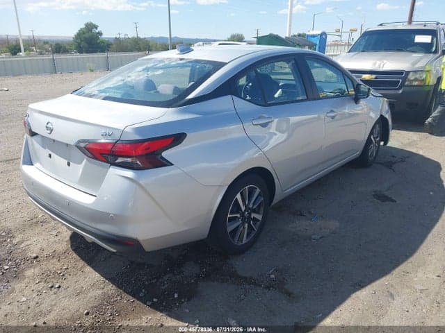 2021 NISSAN VERSA SV XTRONIC CVT 4