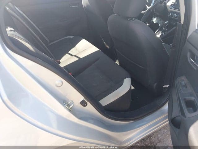 2021 NISSAN VERSA SV XTRONIC CVT 8