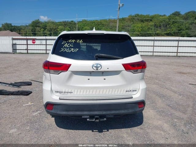 2018 TOYOTA HIGHLANDER XLE 17
