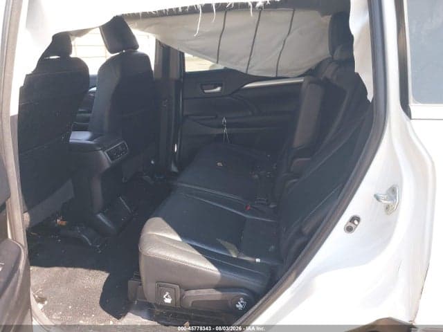 2018 TOYOTA HIGHLANDER XLE 8